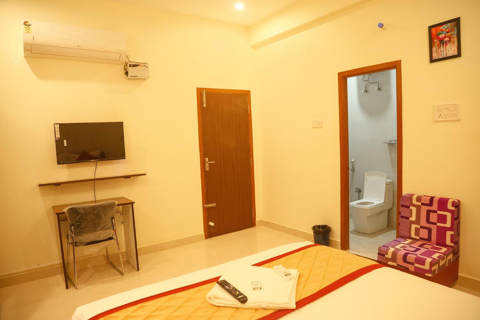 Fabhotel Tree Service Kolathur - Nr Thirumangalam Metro Station 3* Chennai