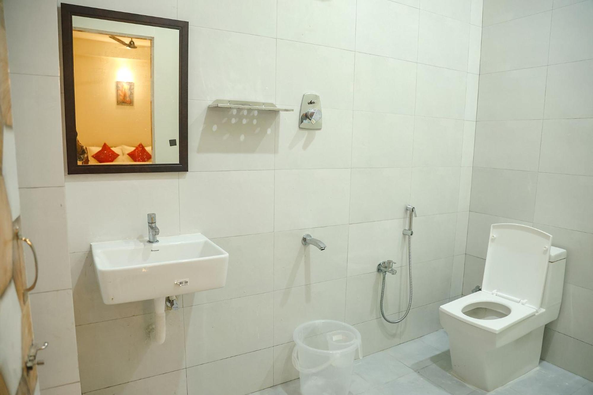 Hotel Fabhotel Tree Service Kolathur - Nr Thirumangalam Metro Station 3*