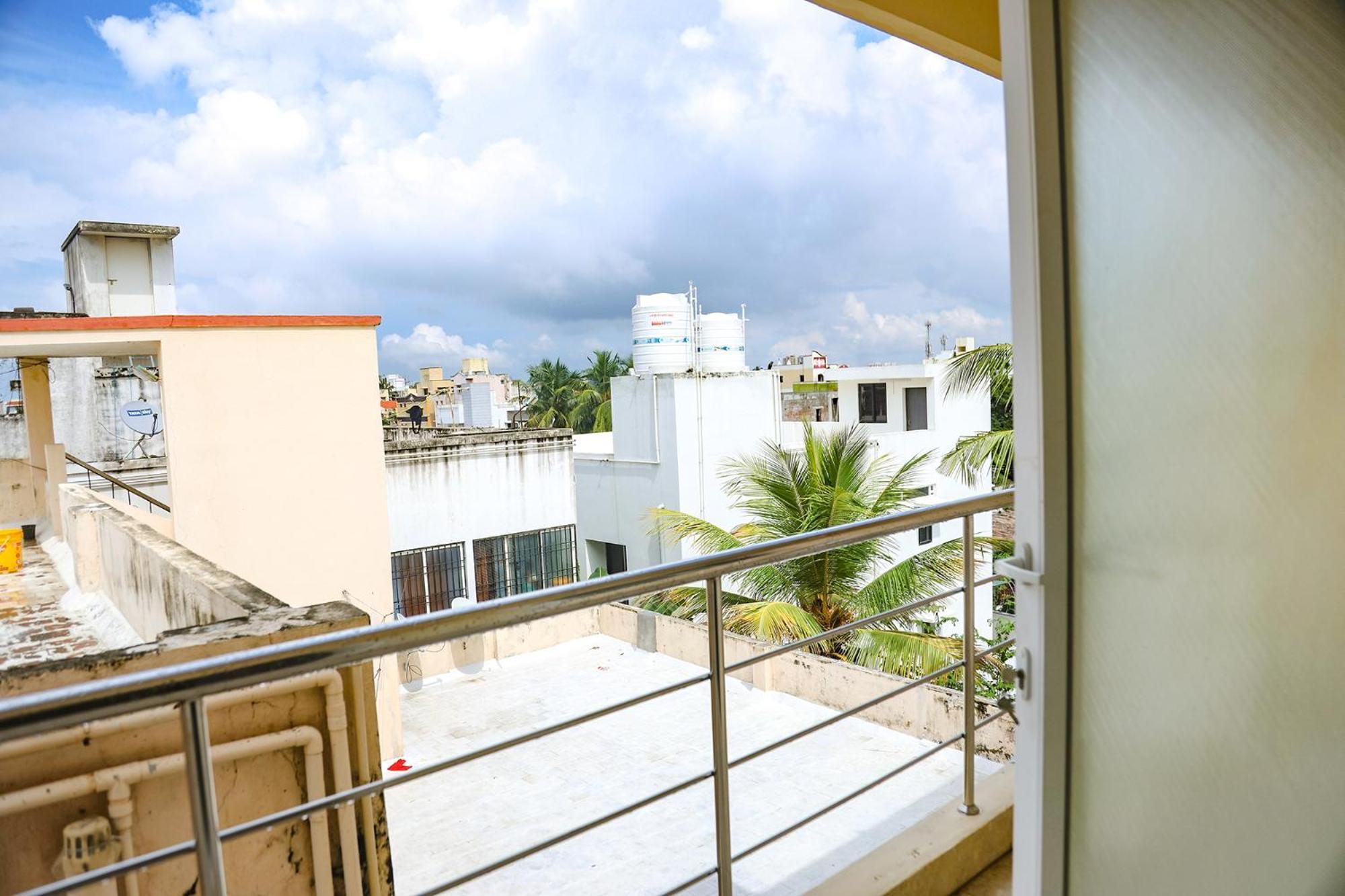Fabhotel Tree Service Kolathur - Nr Thirumangalam Metro Station Hotel Chennai