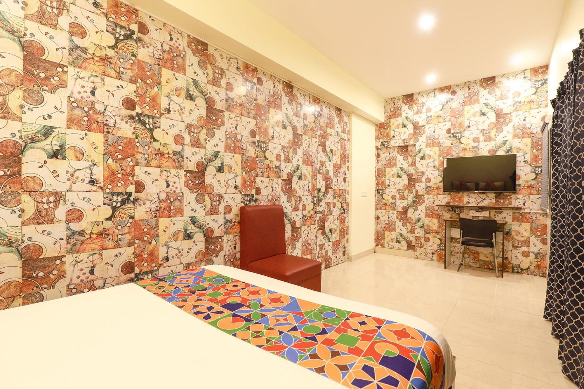 Fabhotel Tree Service Kolathur - Nr Thirumangalam Metro Station 3* Chennai