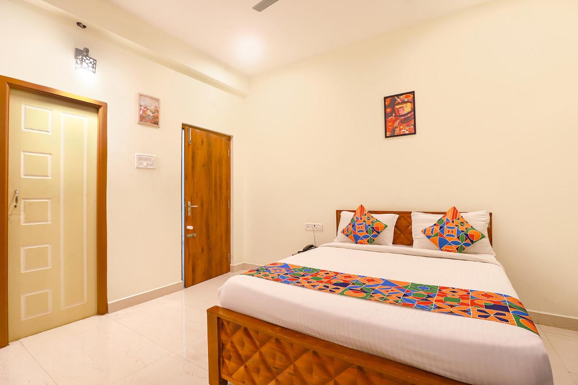 Hotel Fabhotel Tree Service Kolathur - Nr Thirumangalam Metro Station