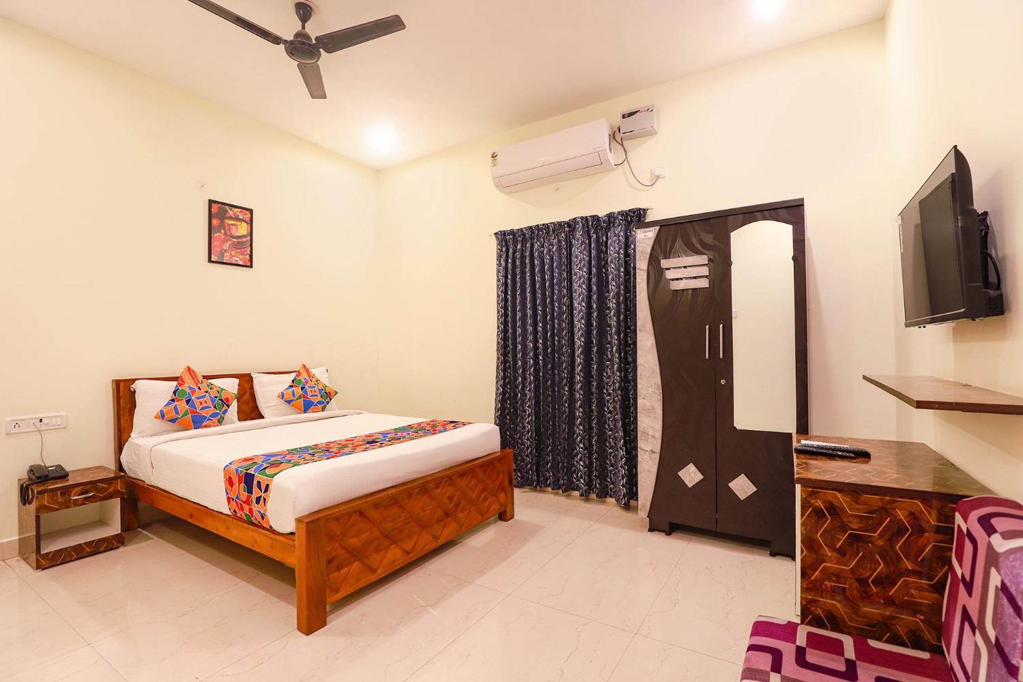 Fabhotel Tree Service Kolathur - Nr Thirumangalam Metro Station 3*
