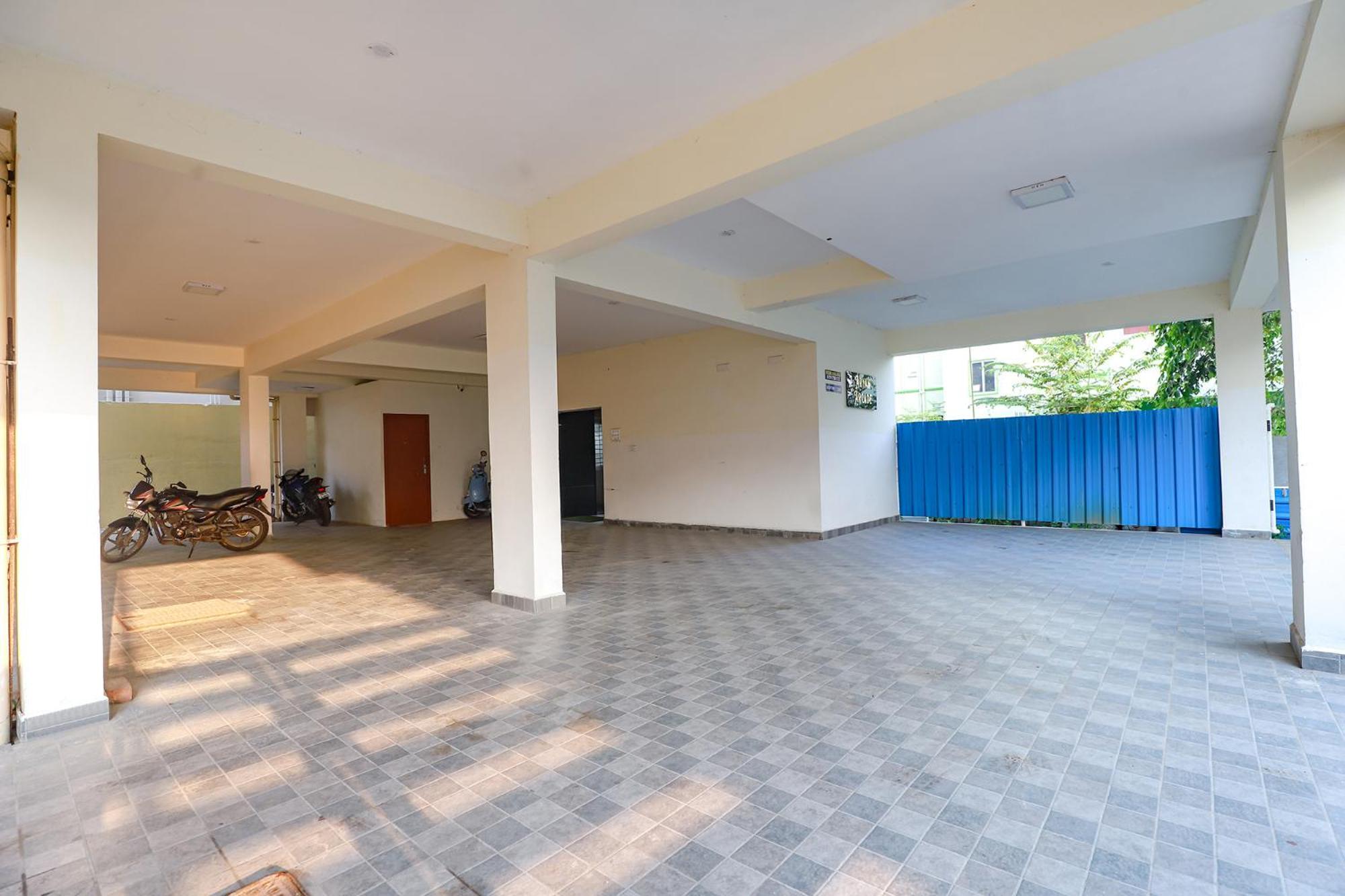 Fabhotel Tree Service Kolathur - Nr Thirumangalam Metro Station 3* Chennai