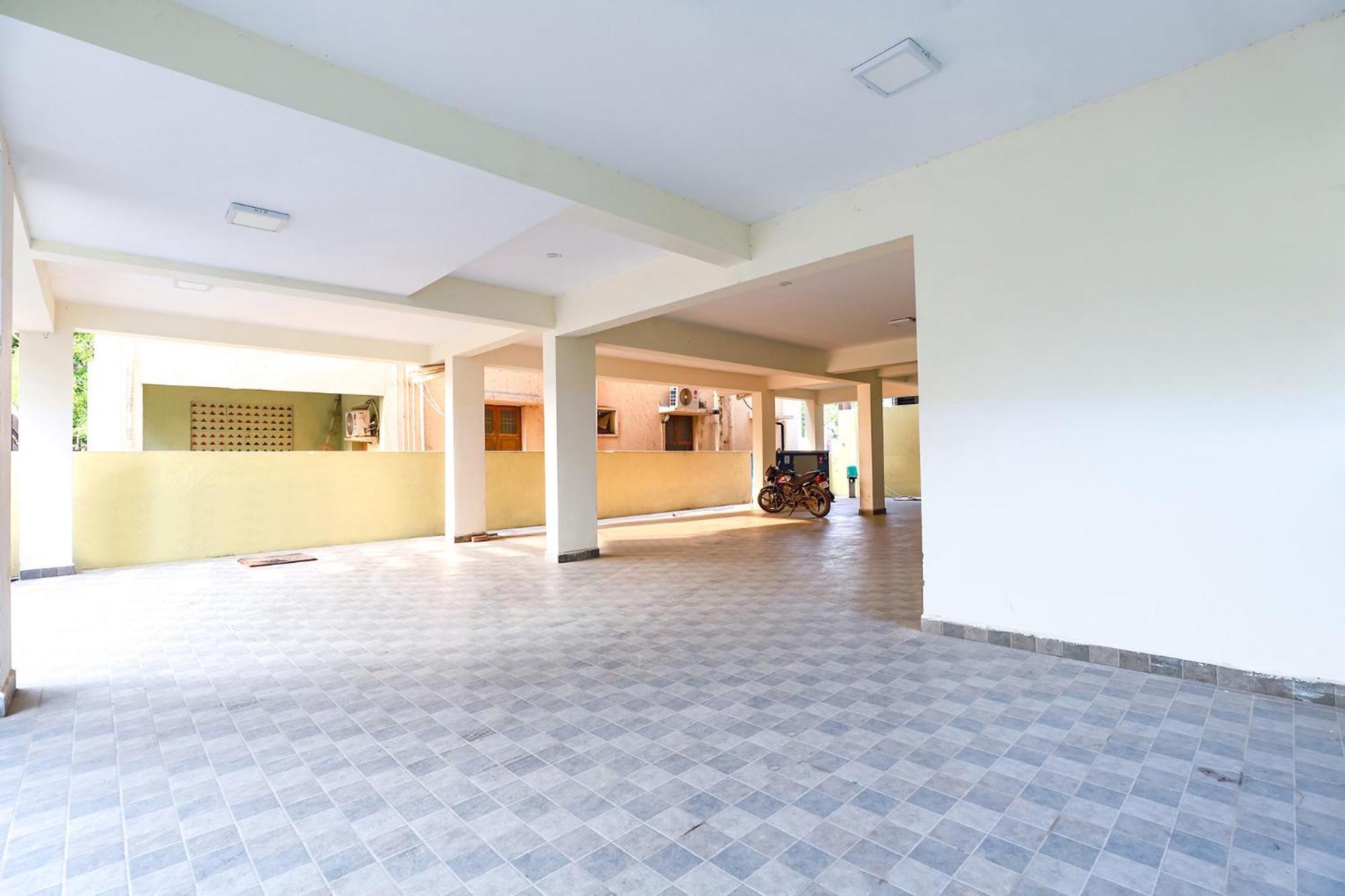 Fabhotel Tree Service Kolathur - Nr Thirumangalam Metro Station Hotel Chennai